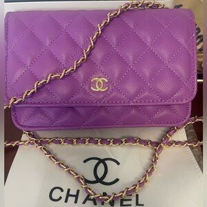 💜 💐 CHANEL purple Quilted Clutch Top wallet with Gold Chain crossbody purse